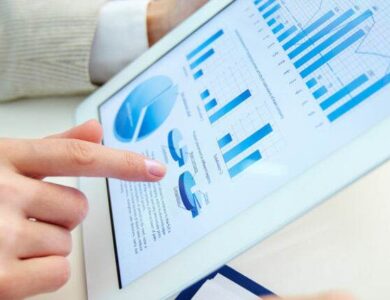 O depósito do FGTS é obrigatório quando o empregado está afastado por motivo de acidente do trabalho ou doença profissional