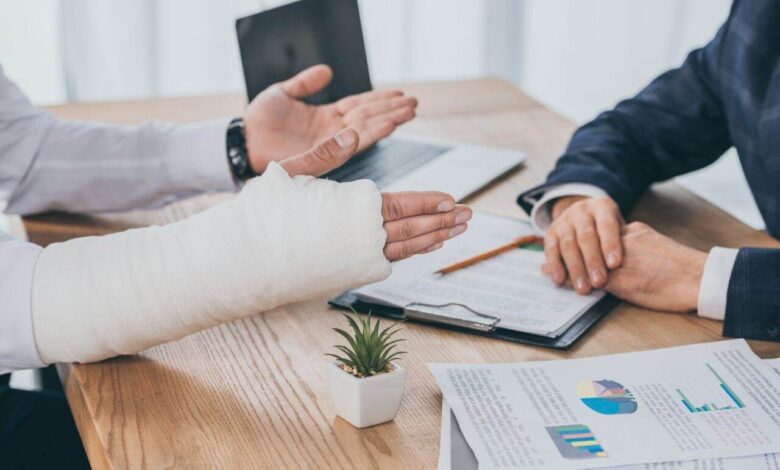 Segurado em situação de desemprego que sofre acidente de qualquer natureza pode obter o auxílio acidente